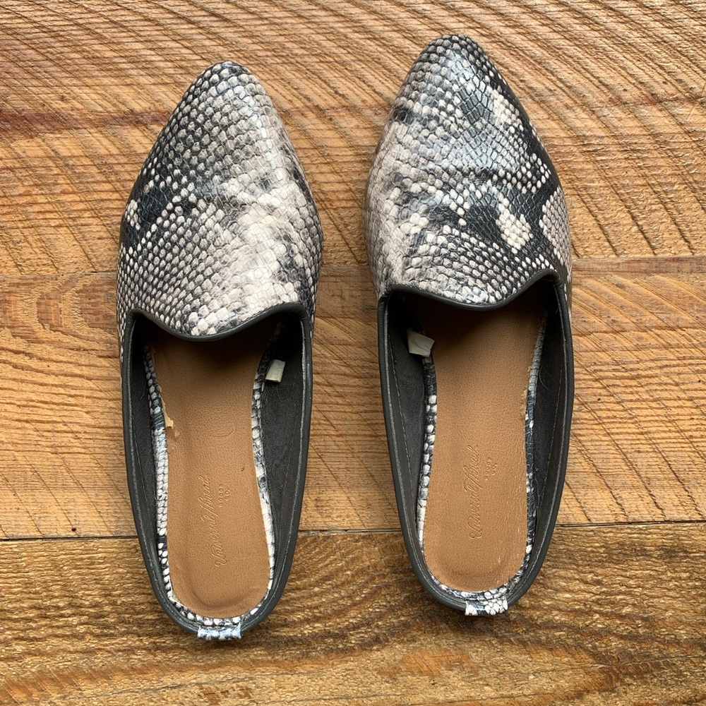 Universal Thread, snakeskin, faux leather, mules